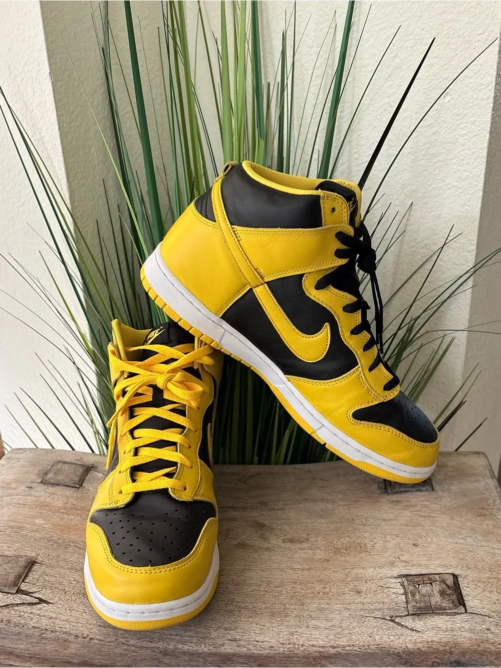 Nike Dunk High SP Black Varsity Maize Sneakers